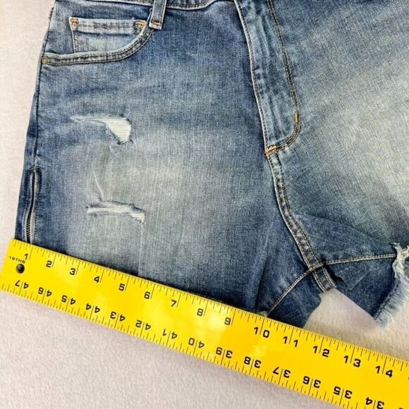Arizona Jean Company Shorts Women 11 Distressed Hi-Rise Shortie Factory Zip Hem - Picture 5 of 9